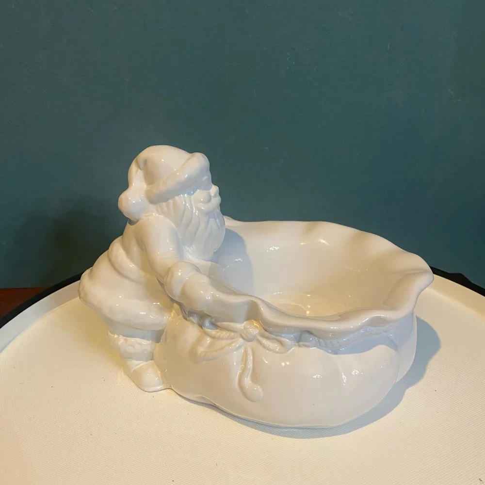 Williams Sonoma Santa Candy Bag Sack Dish Candy/Serving/Planter White Ceramic